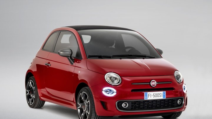 Fiat 500S hraje na sportovní notu, technika je nicméně zcela sériová.