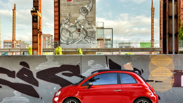 Fiat 500S hraje na sportovní notu, technika je nicméně zcela sériová.