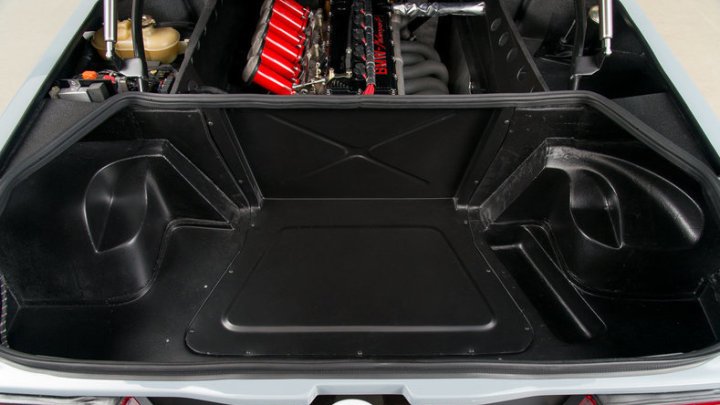Jediná silniční BMW M1 Procar má zajímavý osud, renovace je dílem společnosti Canepa.