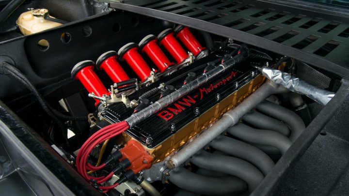 Jediná silniční BMW M1 Procar má zajímavý osud, renovace je dílem společnosti Canepa.