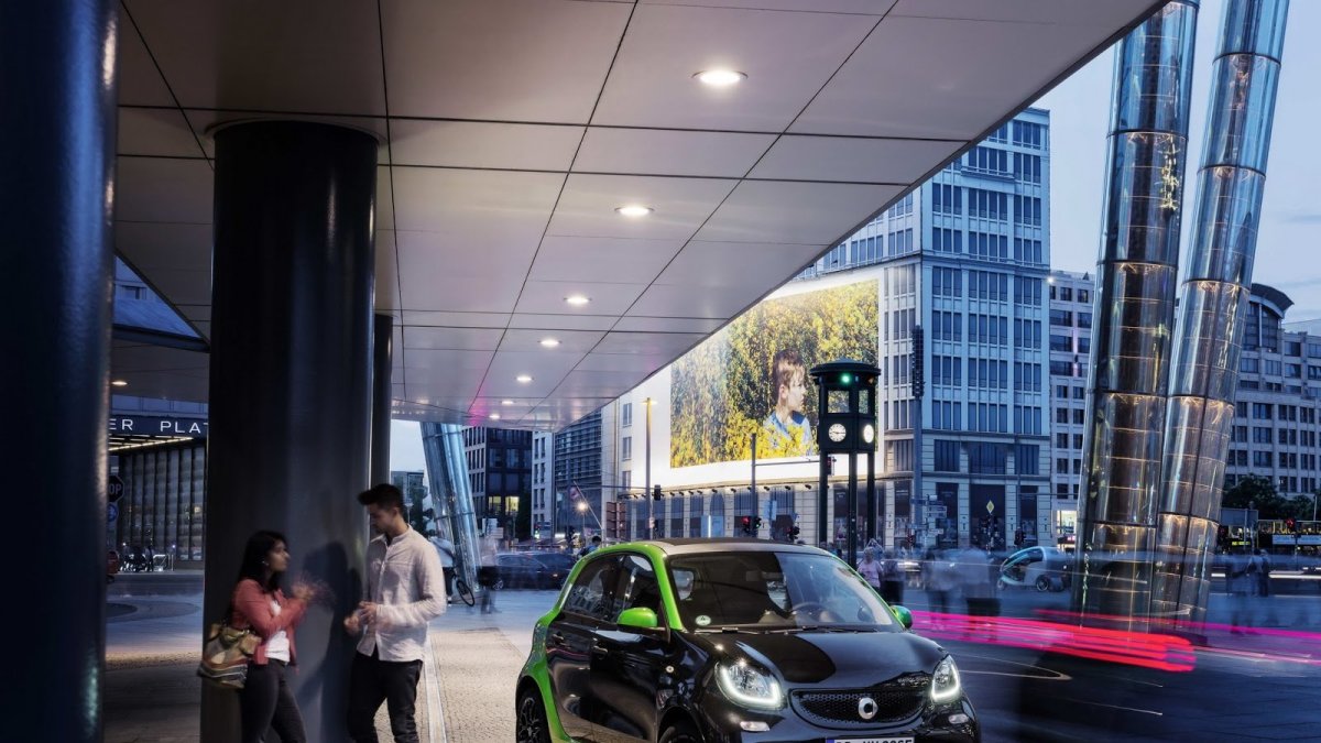 Smart ForFour přijíždí v elektrickém provedení electric drive.