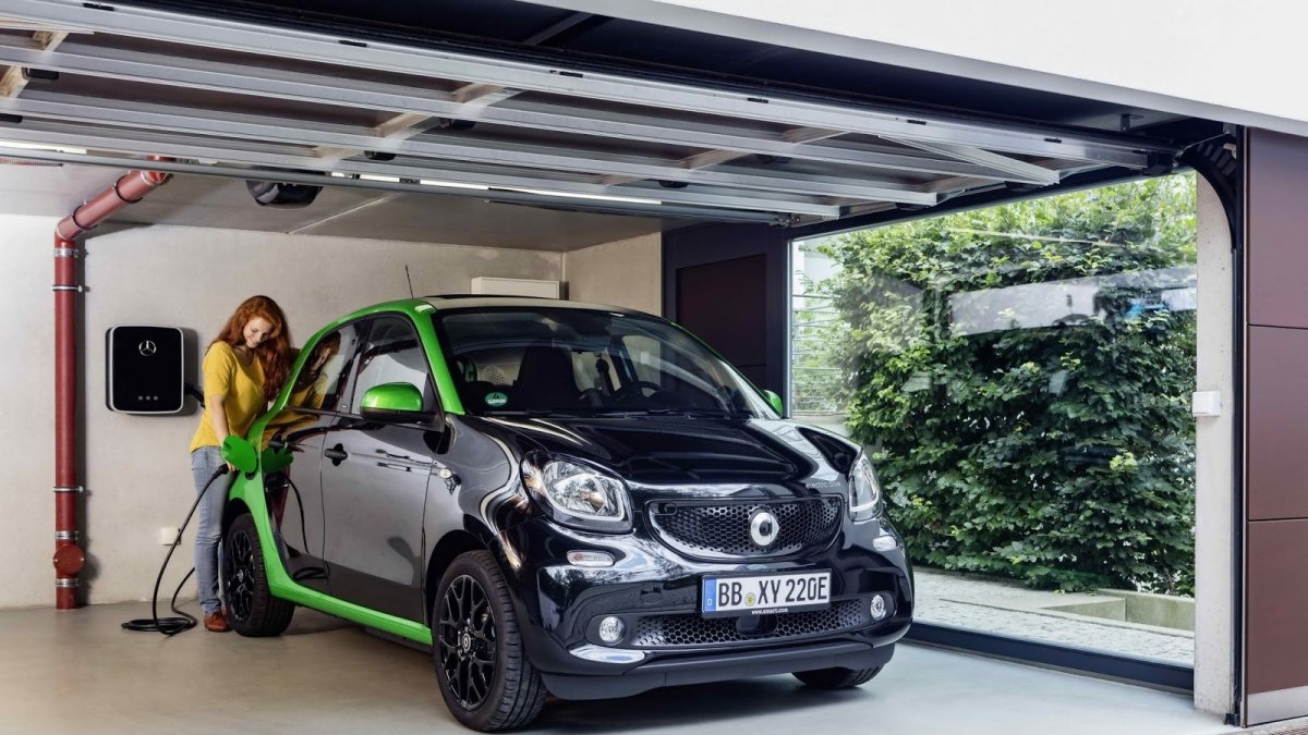 Smart ForFour přijíždí v elektrickém provedení electric drive.