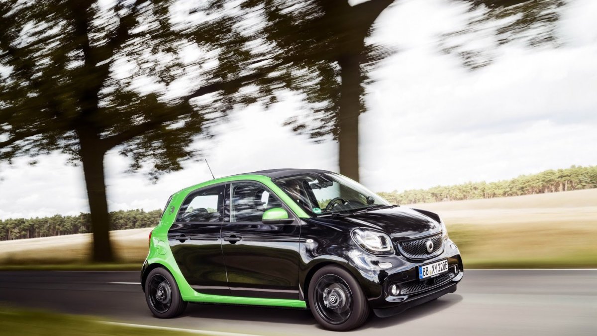 Smart ForFour přijíždí v elektrickém provedení electric drive.