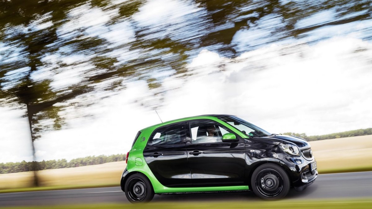 Smart ForFour přijíždí v elektrickém provedení electric drive.