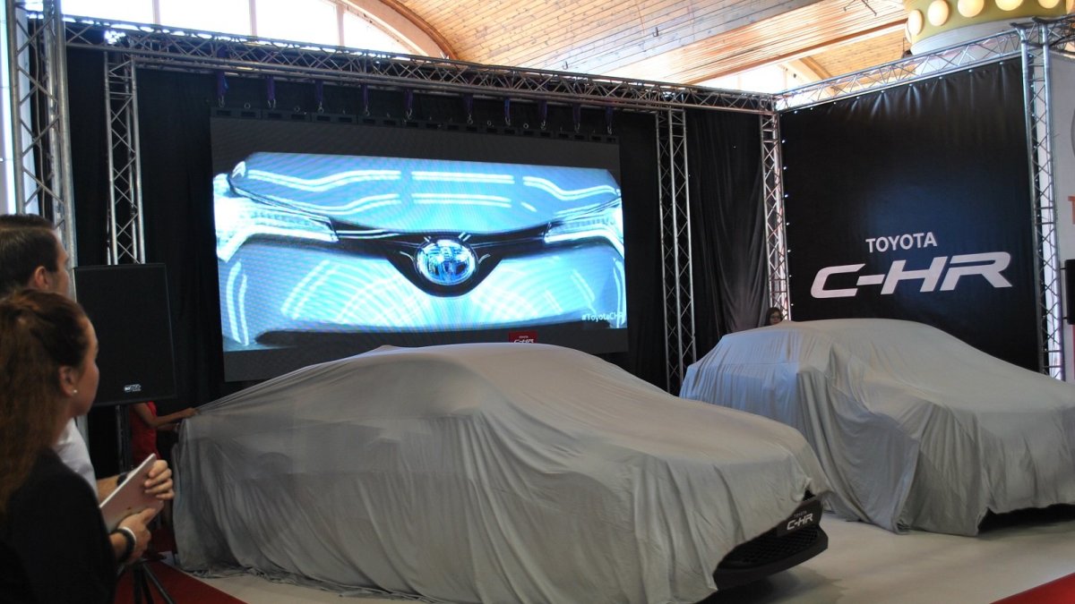 Autoshow Praha 2016 - Odtajnění podoby Hondy C-HR