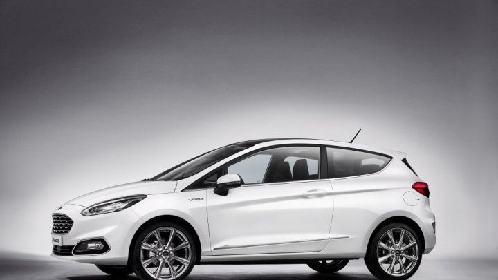 Nová Fiesta v detailech, vedle turba má i atmosféry.