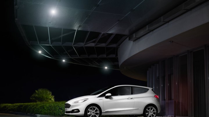 Nová Fiesta v detailech, vedle turba má i atmosféry.