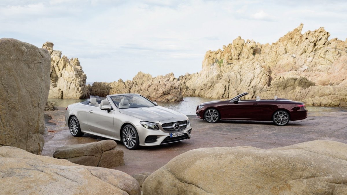 Kabriolet uzavírá nabídku Mercedesu-Benz třídy E.