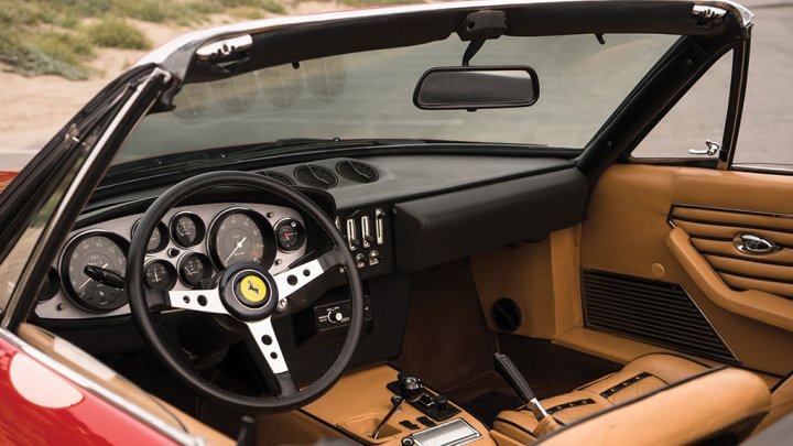Ferrari 365 GTS/4 Daytona Spider