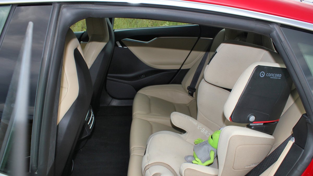 Tesla Model S P85D