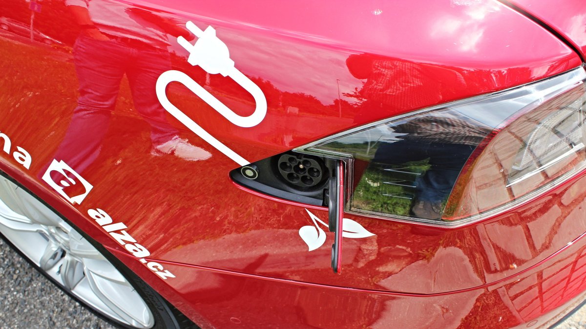 Tesla Model S P85D