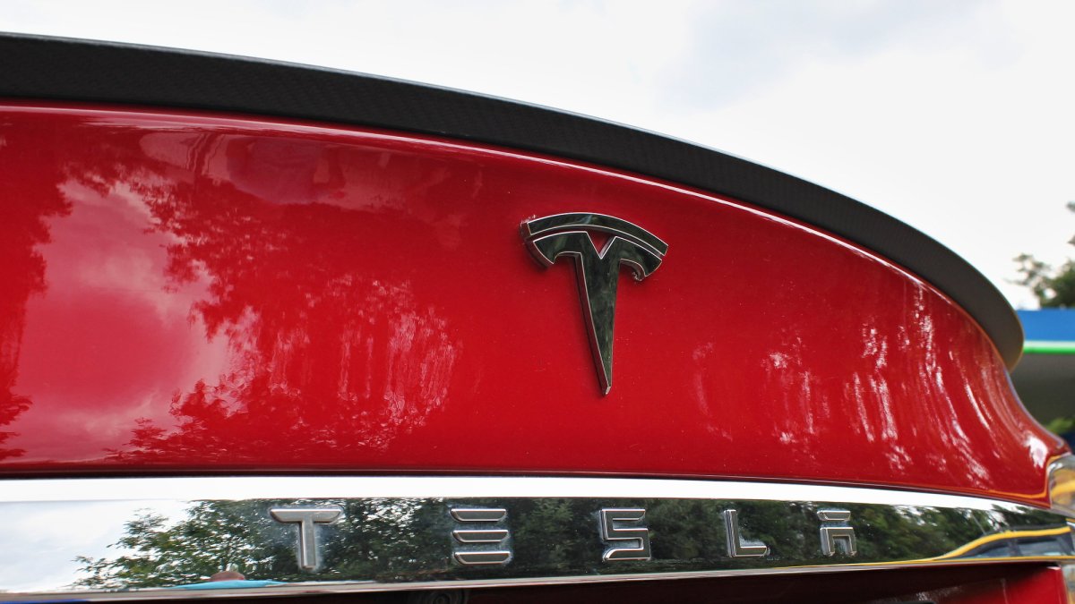 Tesla Model S P85D