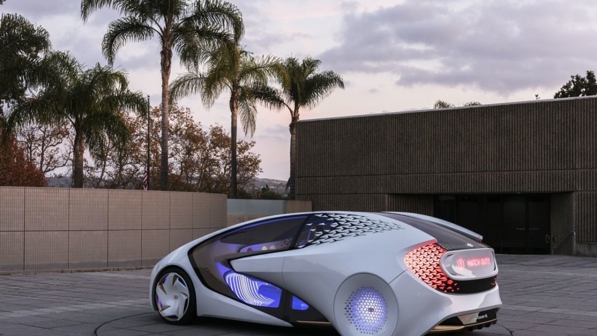 Toyota Concept-i