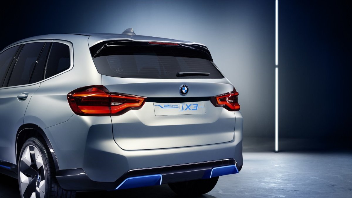 BMW Concept iX3