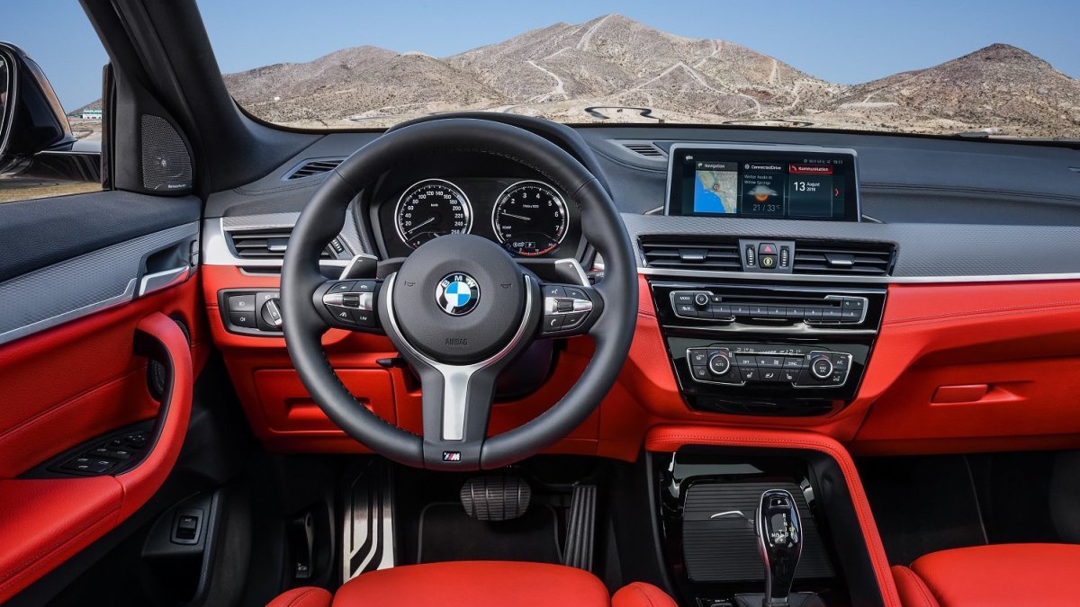 Nové BMW X2 M35i: Vrcholná verze nabízí dynamické jízdní vlastnosti a vzrušující design, kterým upoutá na první pohled.