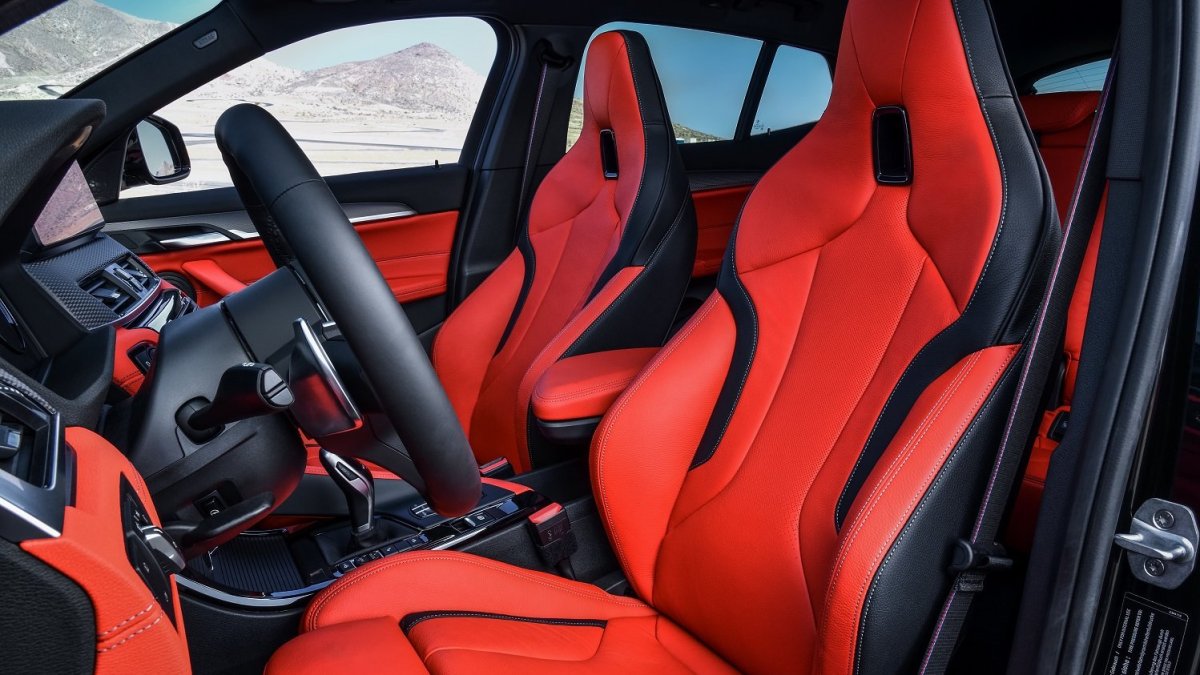 Nové BMW X2 M35i: Vrcholná verze nabízí dynamické jízdní vlastnosti a vzrušující design, kterým upoutá na první pohled.