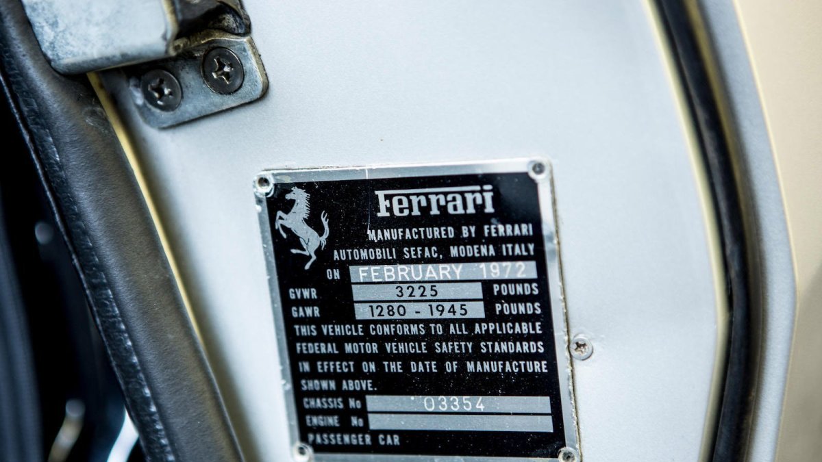 Ferrari 246 GT Dino, ve kterém během evropských turné cestoval Keith Richards z Rolling Stones