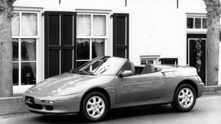 Kia Elan
