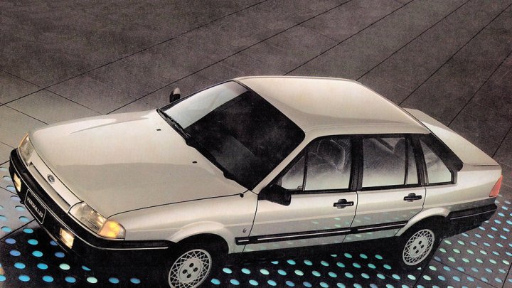 Ford Versailles