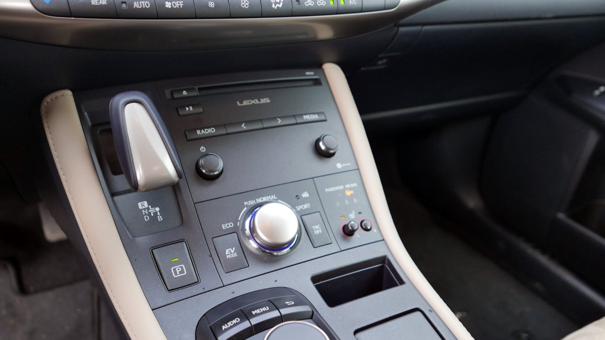 Lexus CT200h Comfort Plus