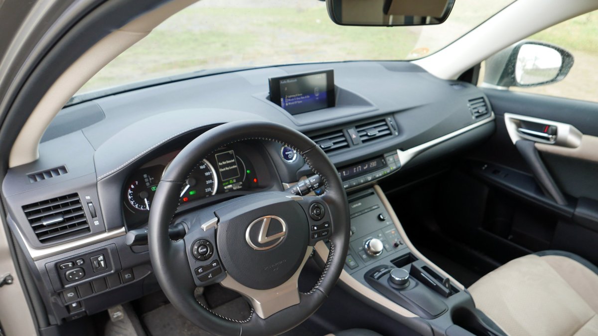 Lexus CT200h Comfort Plus