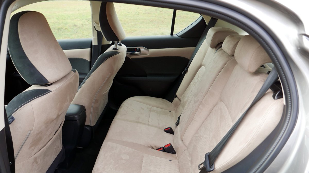 Lexus CT200h Comfort Plus