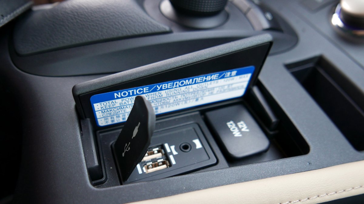Lexus CT200h Comfort Plus