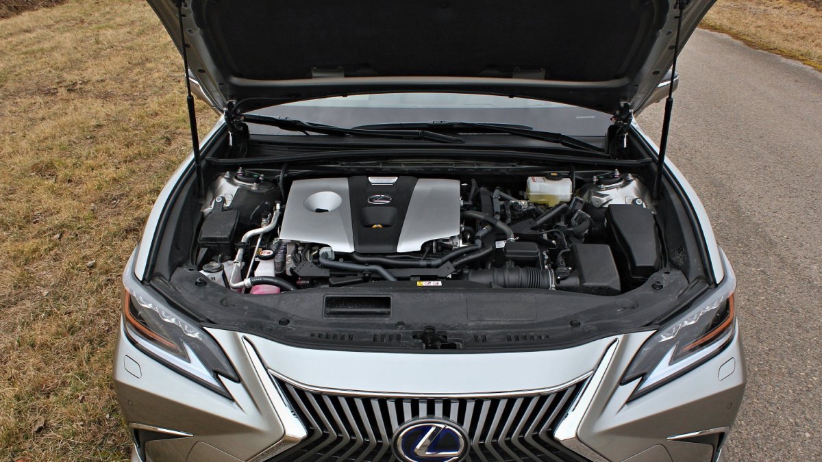 Lexus ES 300h Luxury
