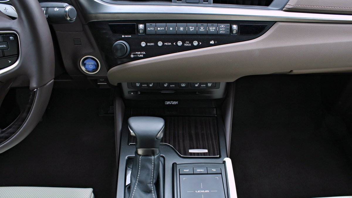 Lexus ES 300h Luxury