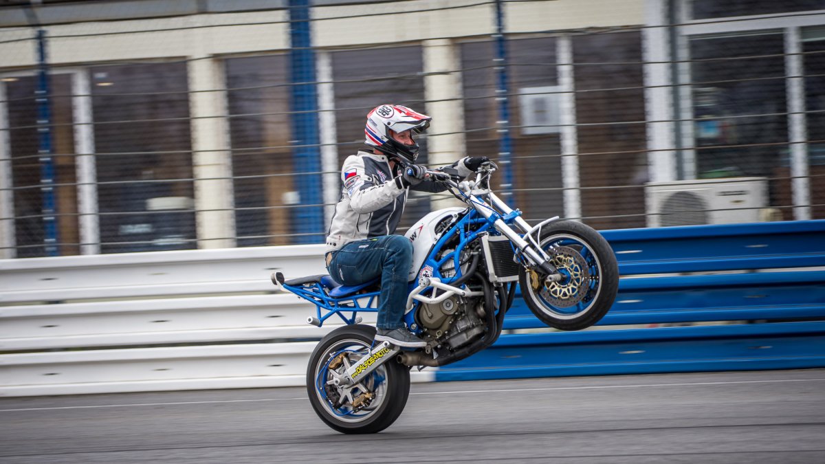 Mogul Dakar setkání