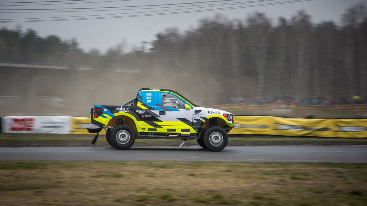 Mogul Dakar setkání