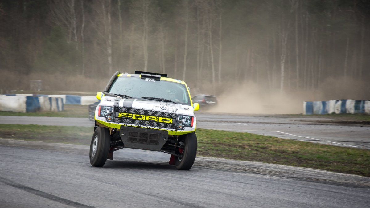 Mogul Dakar setkání