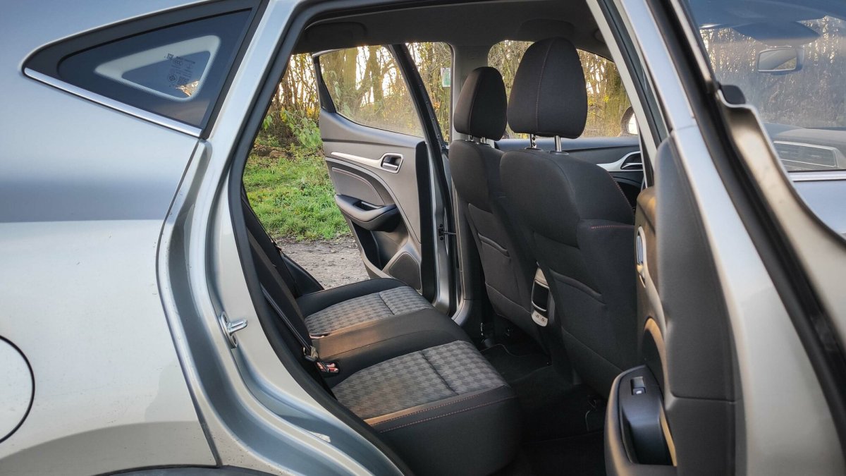 MG ZS