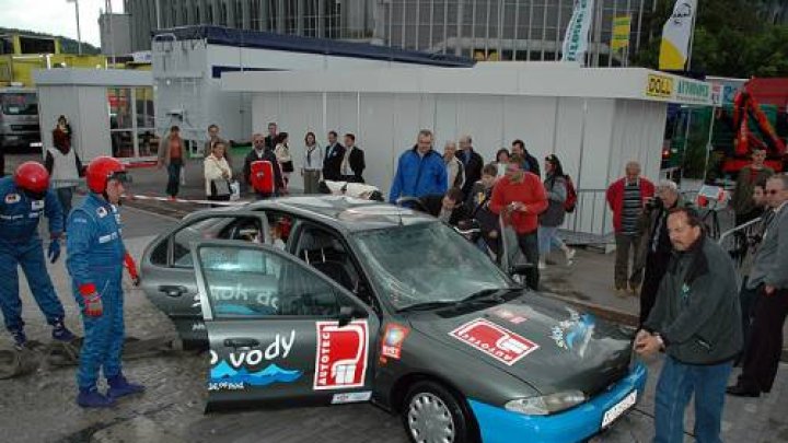 Autotec - skok do vody