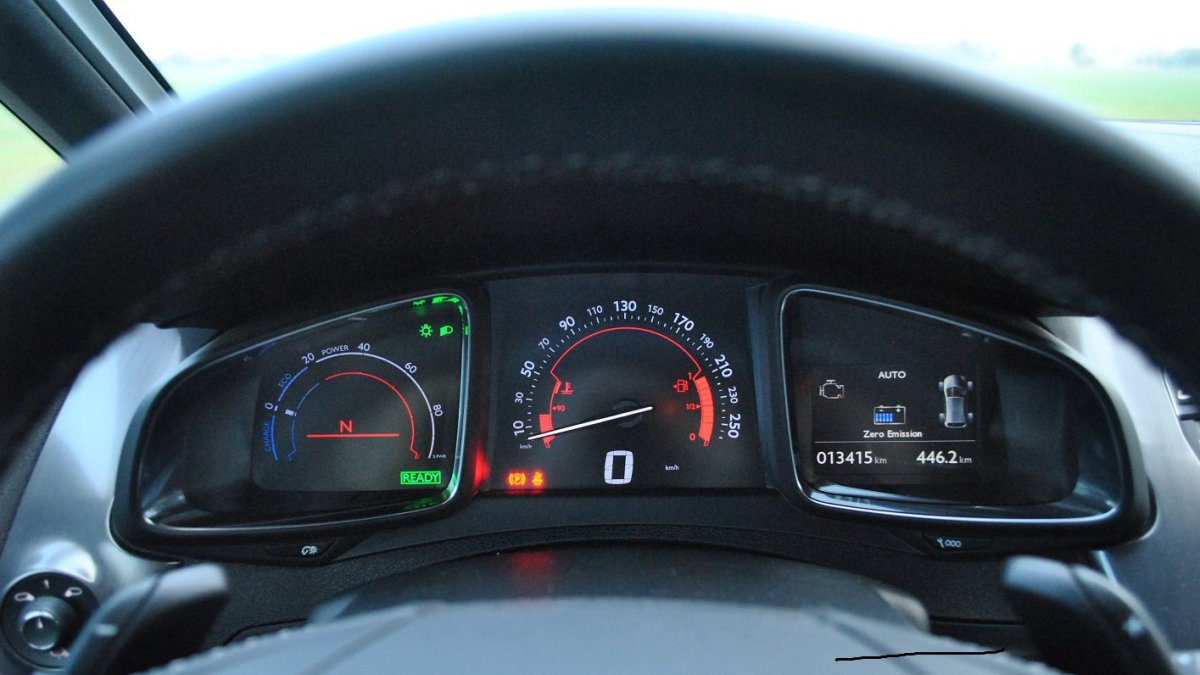 DS 5 Hybrid 4x4 (2015)