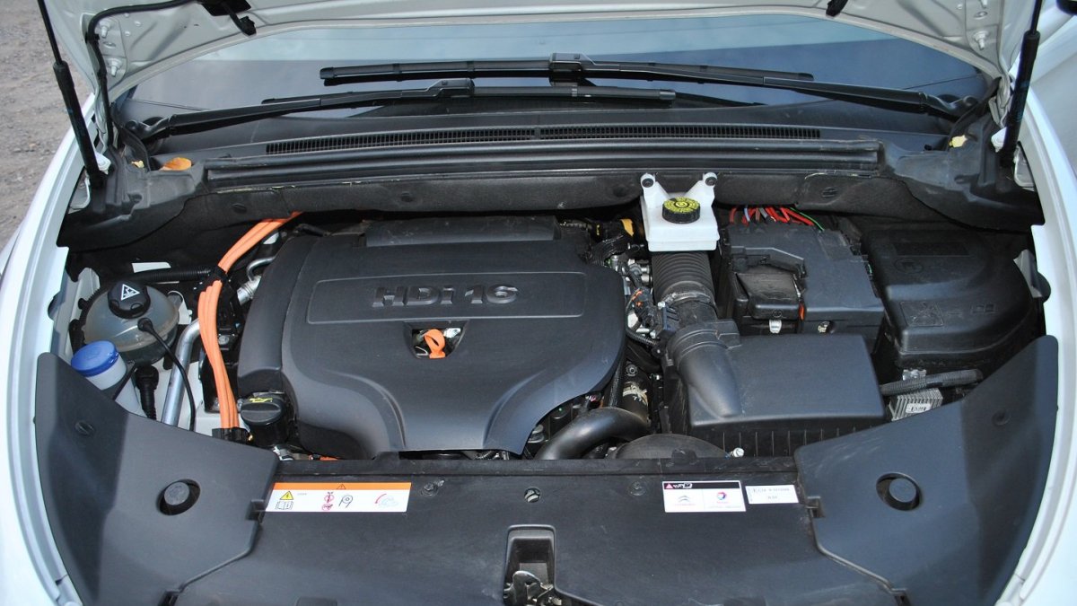 DS 5 Hybrid 4x4 (2015)
