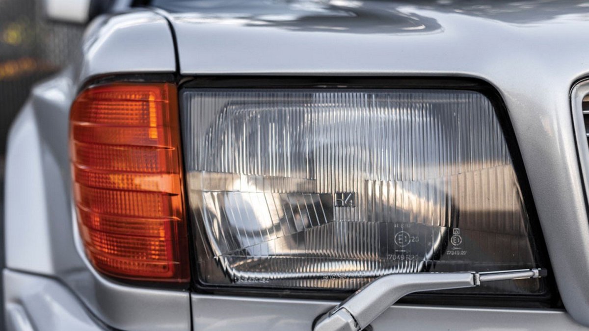 Mercedes 560 SEC 6.0 AMG