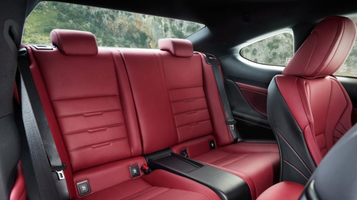 Lexus RC 300h F Sport