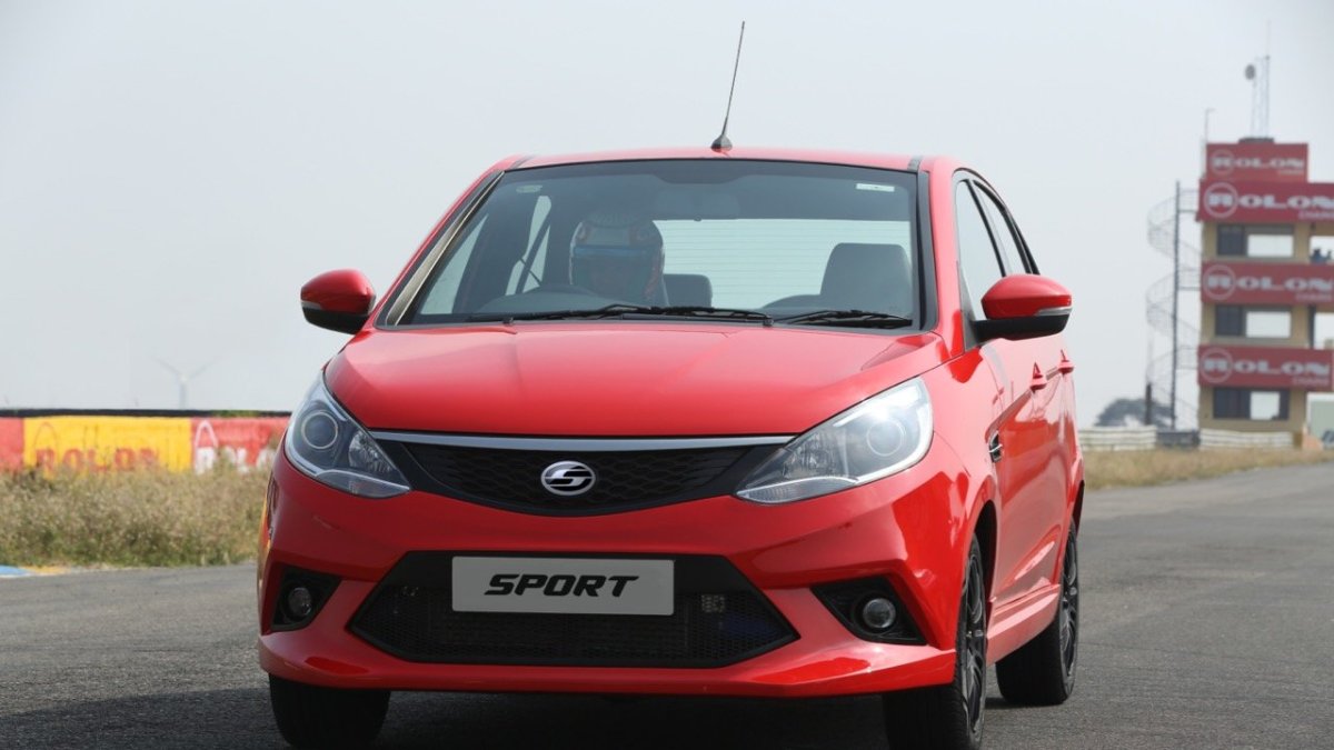 Tata Bolt Sport má pod kapotou přeplňovanou dvanáctistovku.