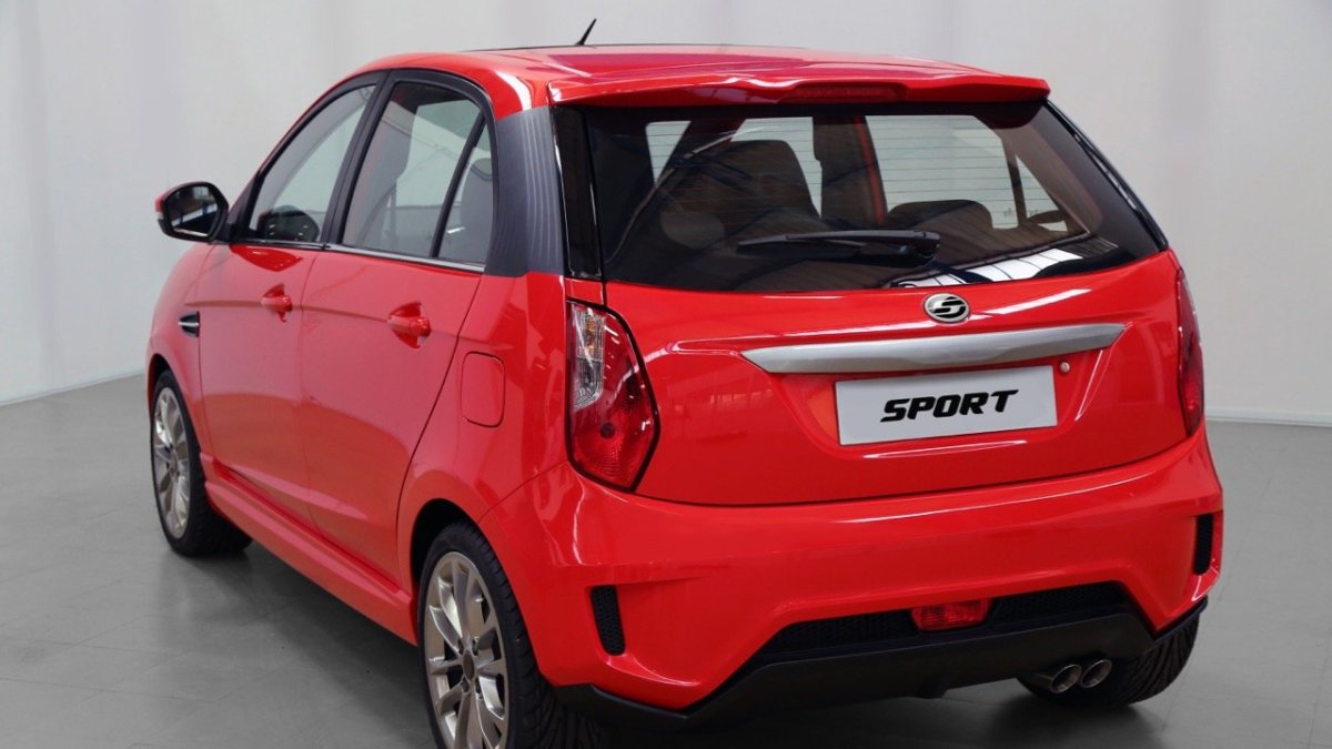 Tata Bolt Sport má pod kapotou přeplňovanou dvanáctistovku.
