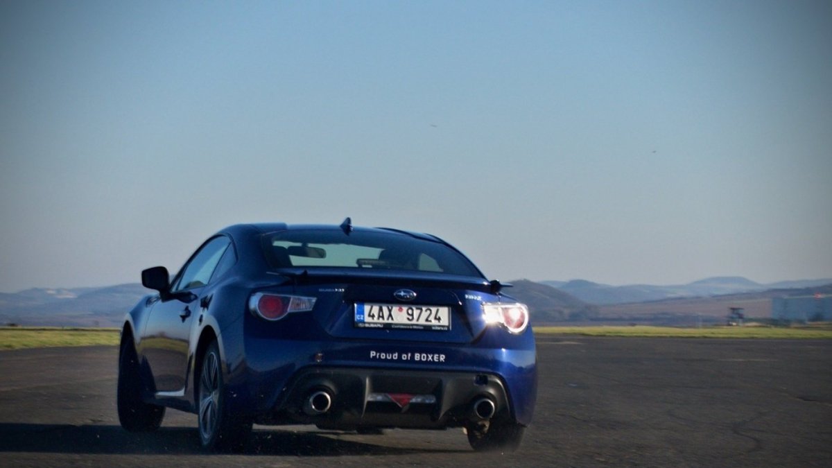 subaru brz