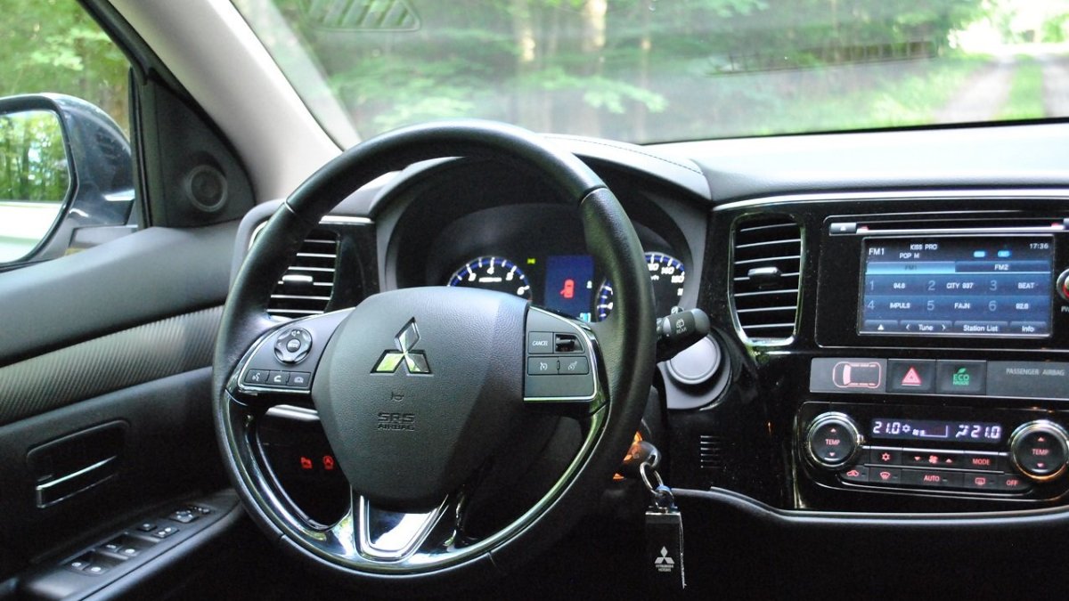 Mitsubishi Outlander 2.0i LPG (2015)