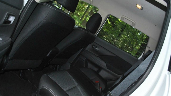 Mitsubishi Outlander 2.0i LPG (2015)