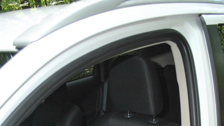 Mitsubishi Outlander 2.0i LPG (2015)