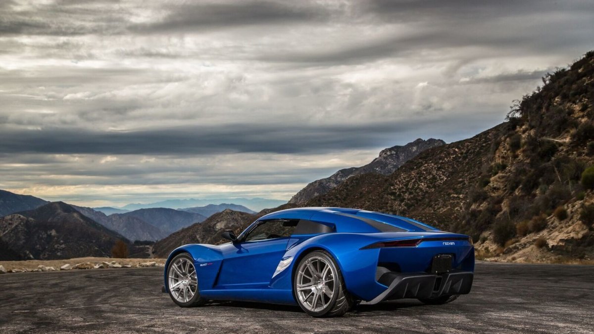 Rezvani Beast Alpha je unikátní nejen dveřmi.