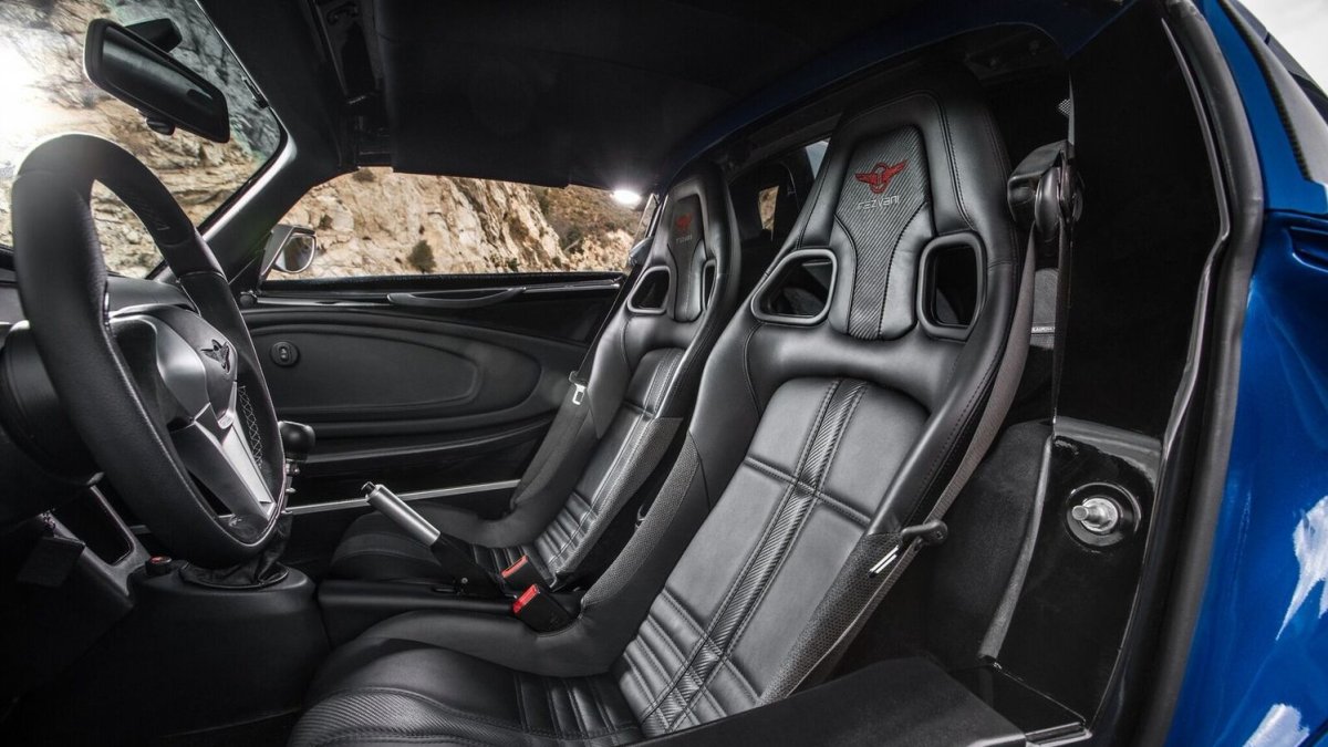 Rezvani Beast Alpha je unikátní nejen dveřmi.