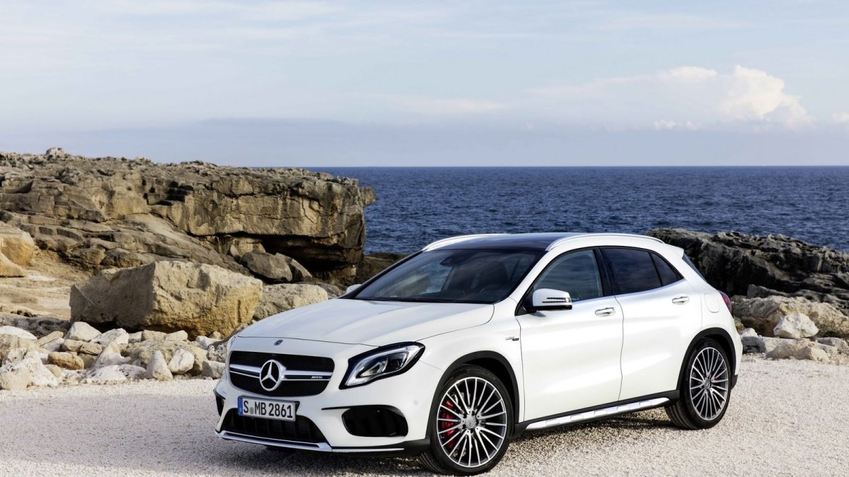 Mercedes-AMG GLA 45