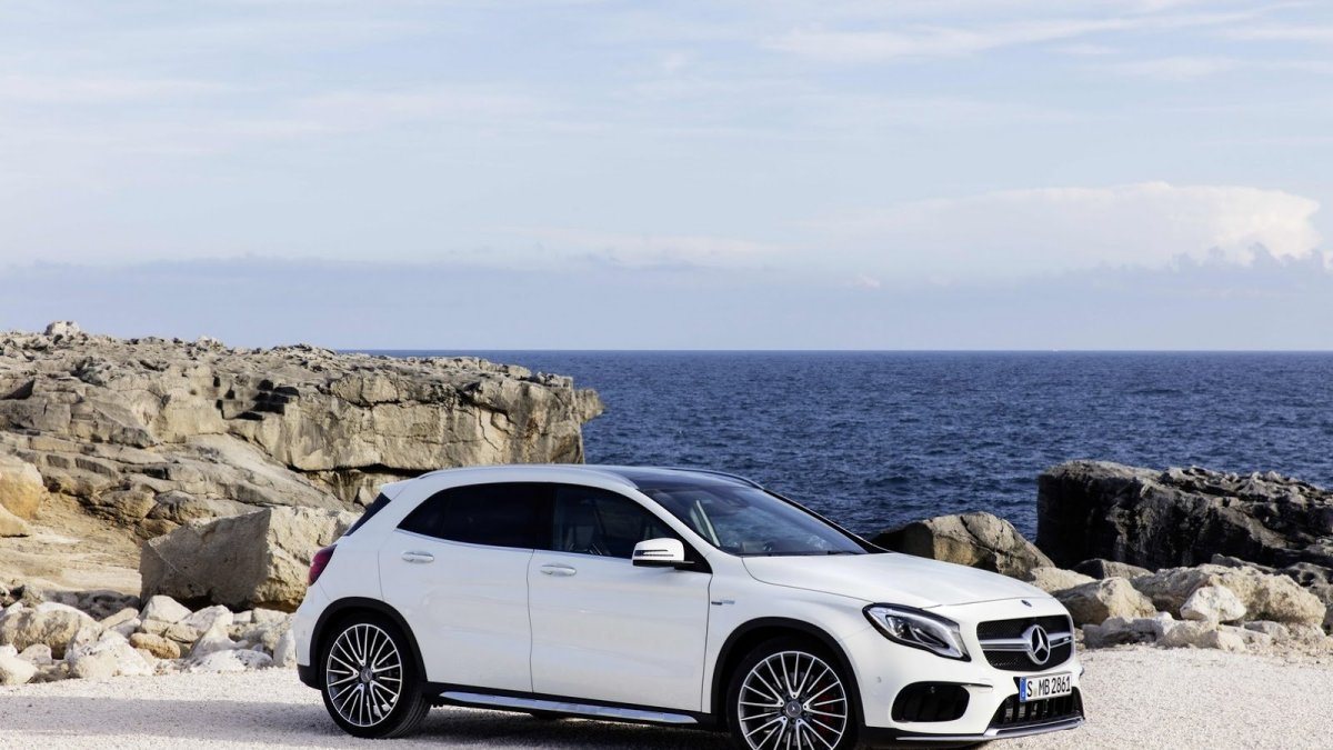 Mercedes-AMG GLA 45