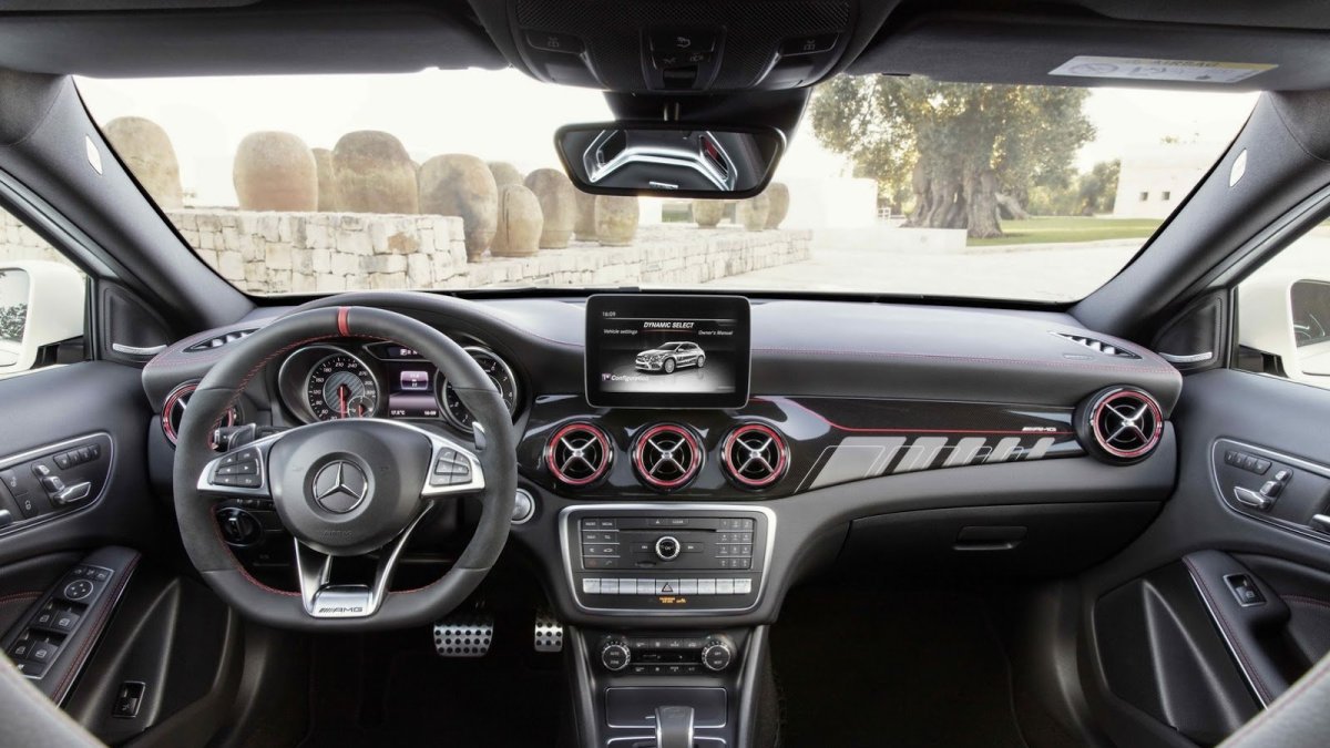 Mercedes-AMG GLA 45