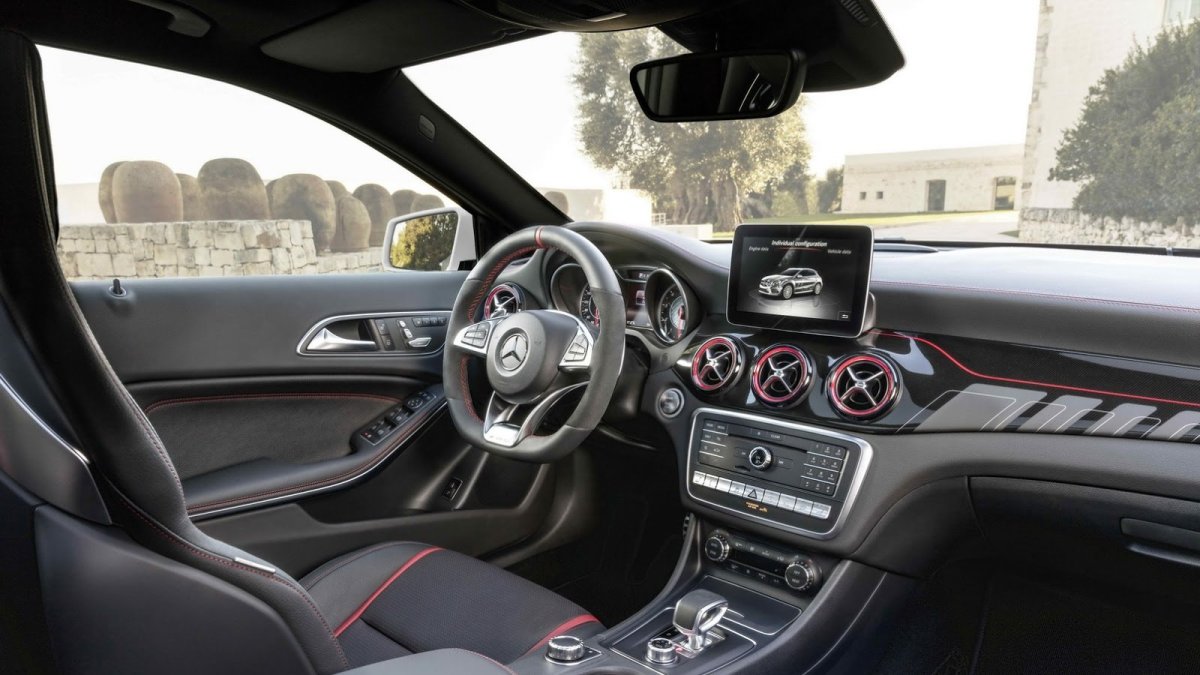 Mercedes-AMG GLA 45